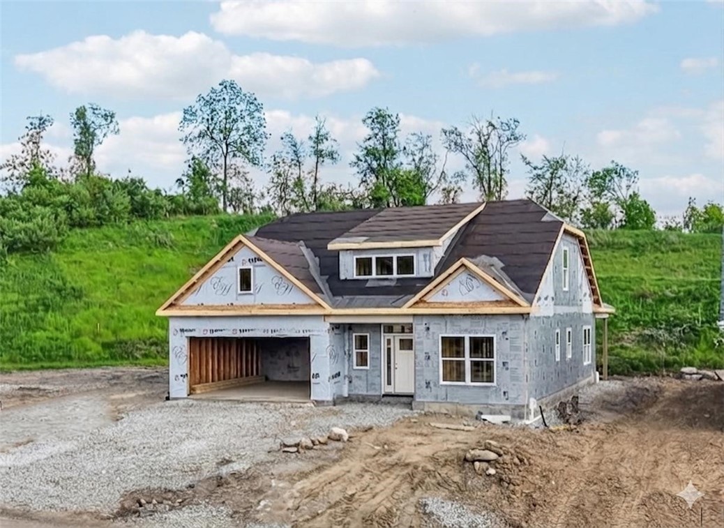 1041 Lakeside Drive.