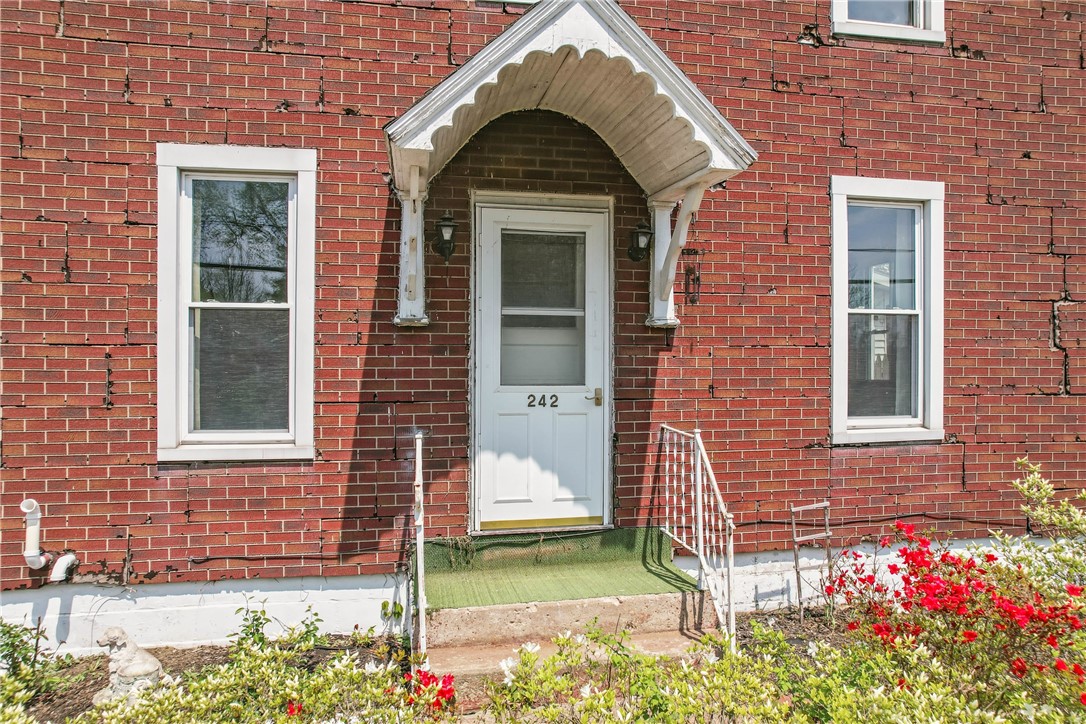 242 Lincoln St St, Sharon, Pennsylvania image 41