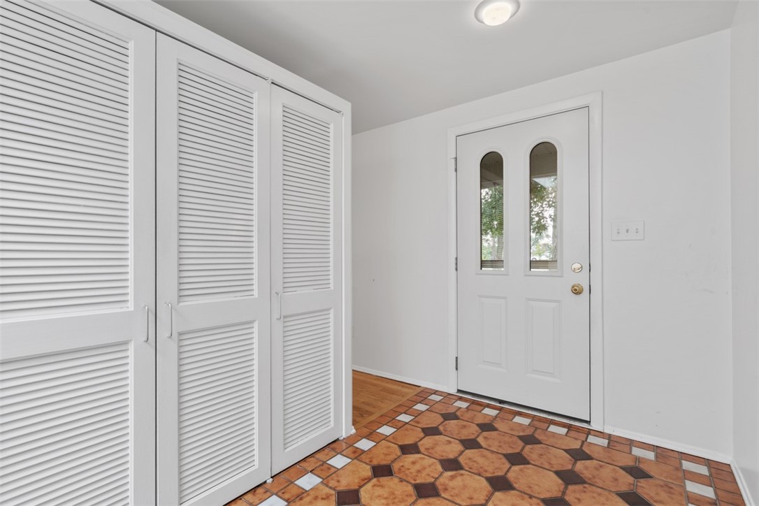 1209 Northwestern Dr