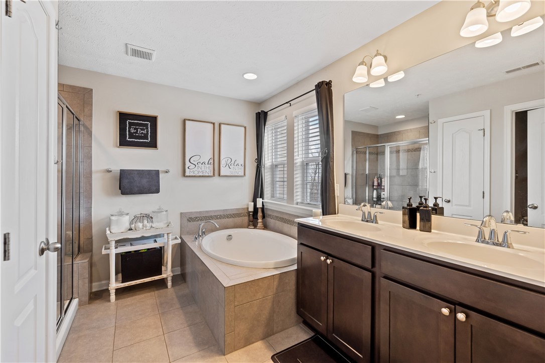 South Strabane, Pennsylvania 15301, United States, 3 Bedrooms Bedrooms, ,4 BathroomsBathrooms,Residential,Active,114967