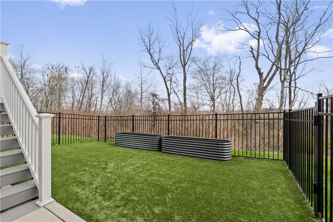 South Strabane, Pennsylvania 15301, United States, 3 Bedrooms Bedrooms, ,4 BathroomsBathrooms,Residential,Active,114967