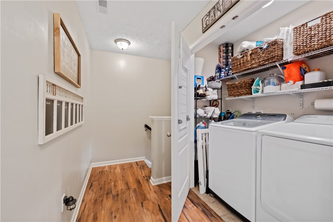 South Strabane, Pennsylvania 15301, United States, 3 Bedrooms Bedrooms, ,4 BathroomsBathrooms,Residential,Active,114967