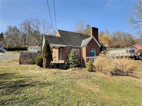 Photo of 41 Bethlehem St, Fredericktown, PA 15333 (MLS # 1740522)