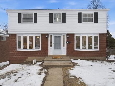 Photo of 748 Macbeth Dr, Pittsburgh, PA 15235 (MLS # 1739853)
