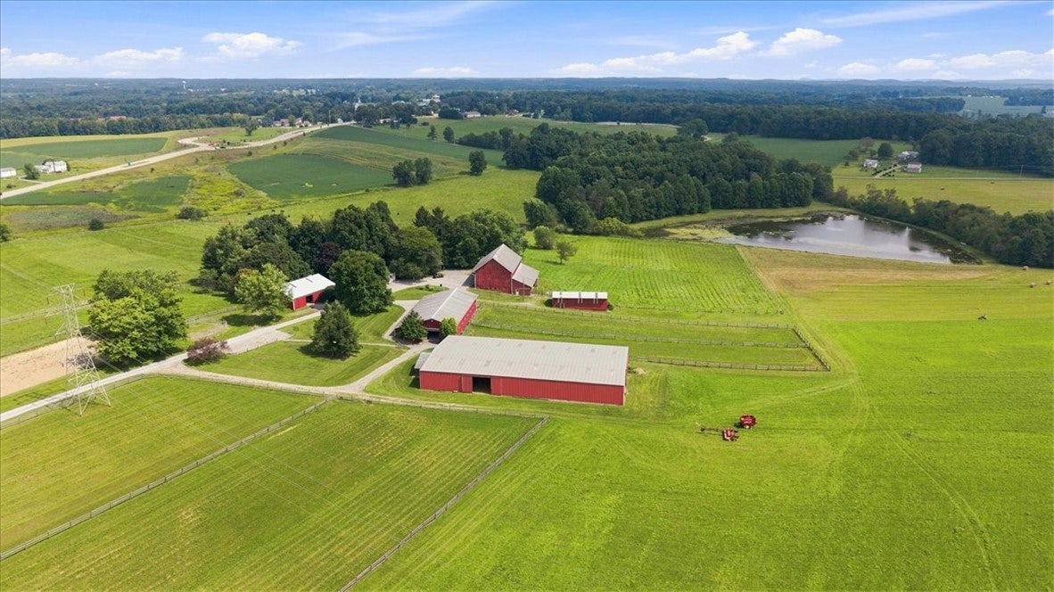 121 Brewer Rd