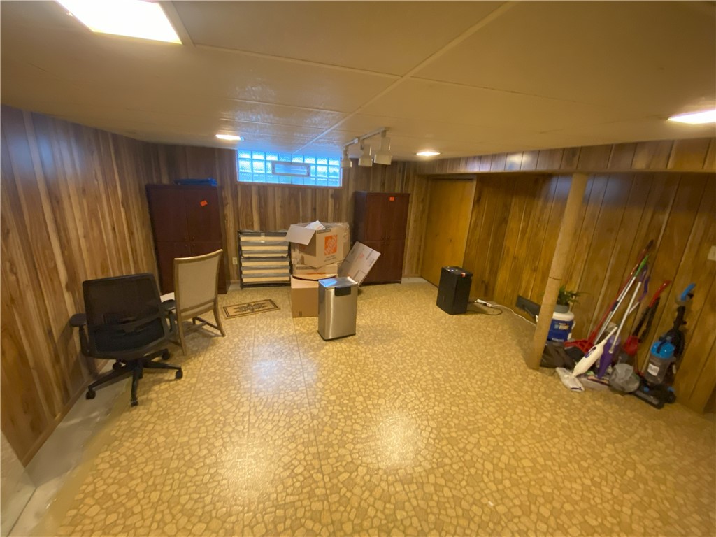 Churchill Boro, Pennsylvania 15235, United States, 4 Bedrooms Bedrooms, ,3 BathroomsBathrooms,Residential,Active,38739