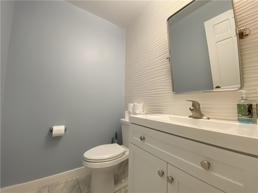 Churchill Boro, Pennsylvania 15235, United States, 4 Bedrooms Bedrooms, ,3 BathroomsBathrooms,Residential,Active,38739