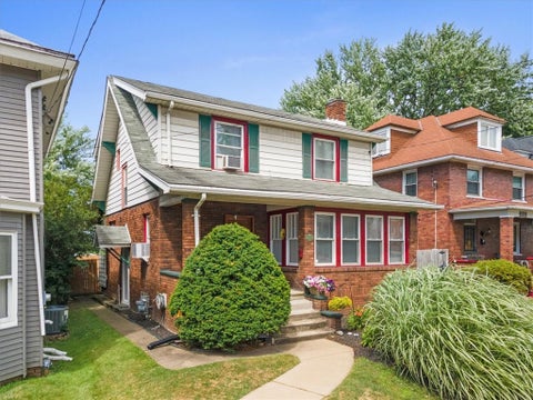 Photo for 450 Irvin Ave