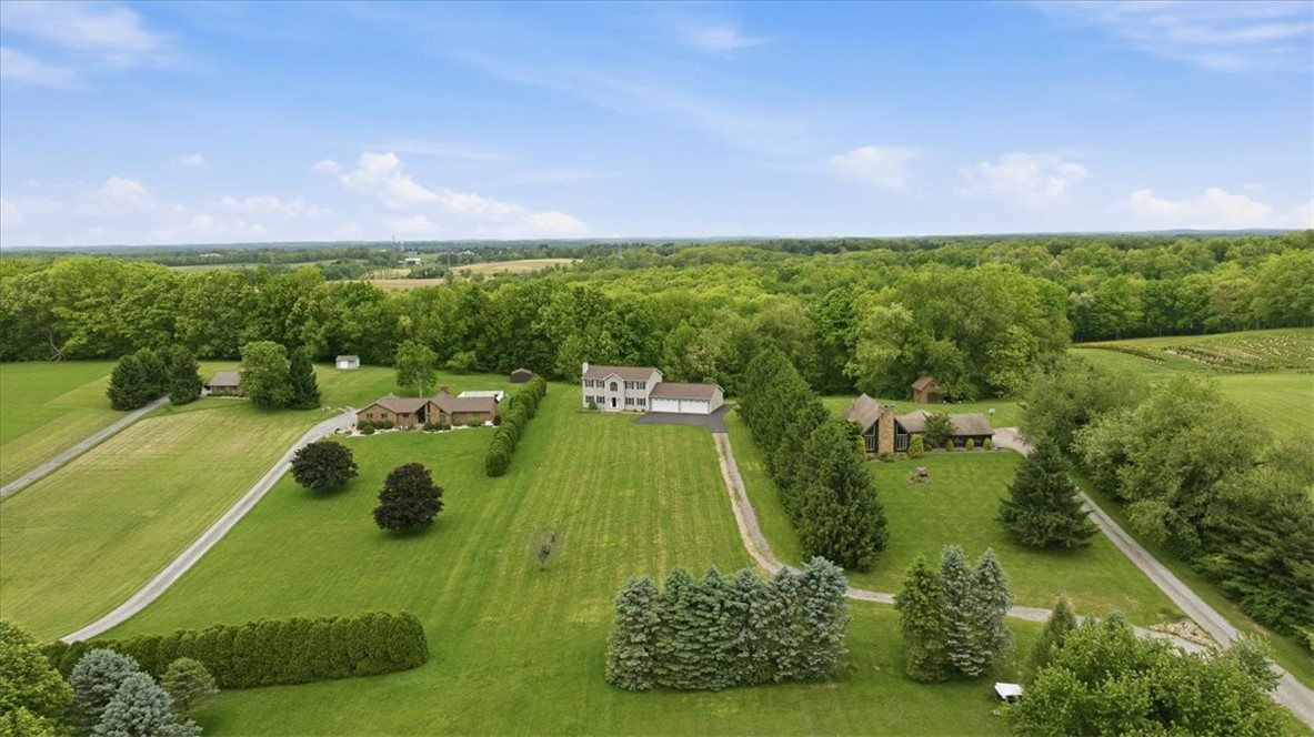 91 Green Manor Dr