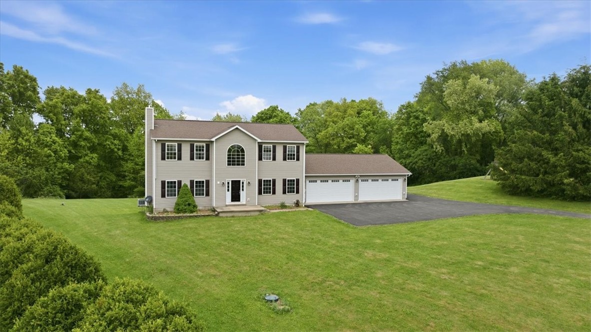 91 Green Manor Dr