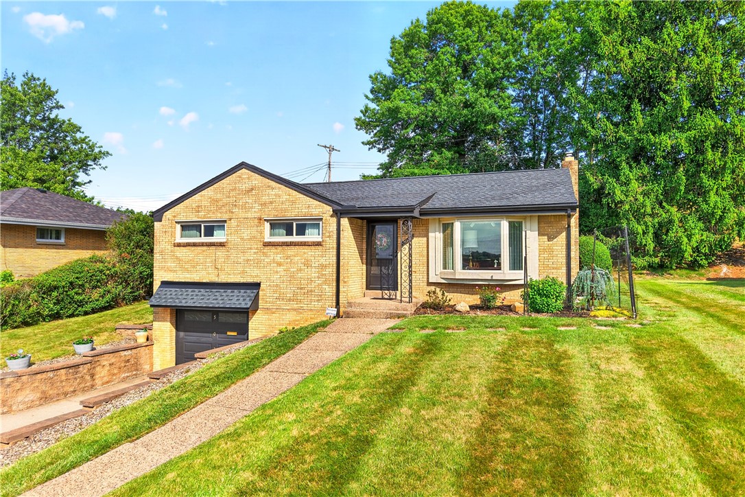 5032 Azalea Dr