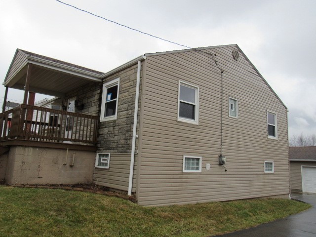 231 Sangston Avenue Ave, Masontown, Pennsylvania image 3
