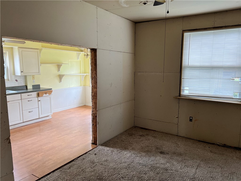 313 E 9th Ave Ave, Tarentum, Pennsylvania image 4
