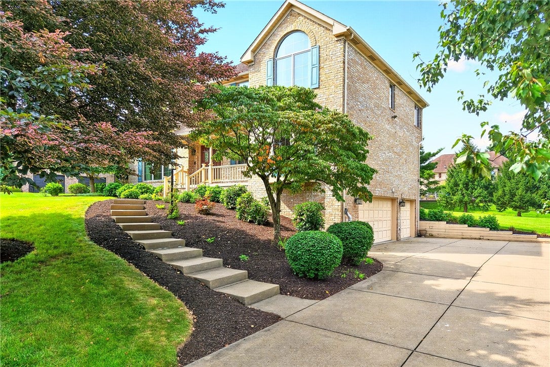 2605 Barnes Dr.
