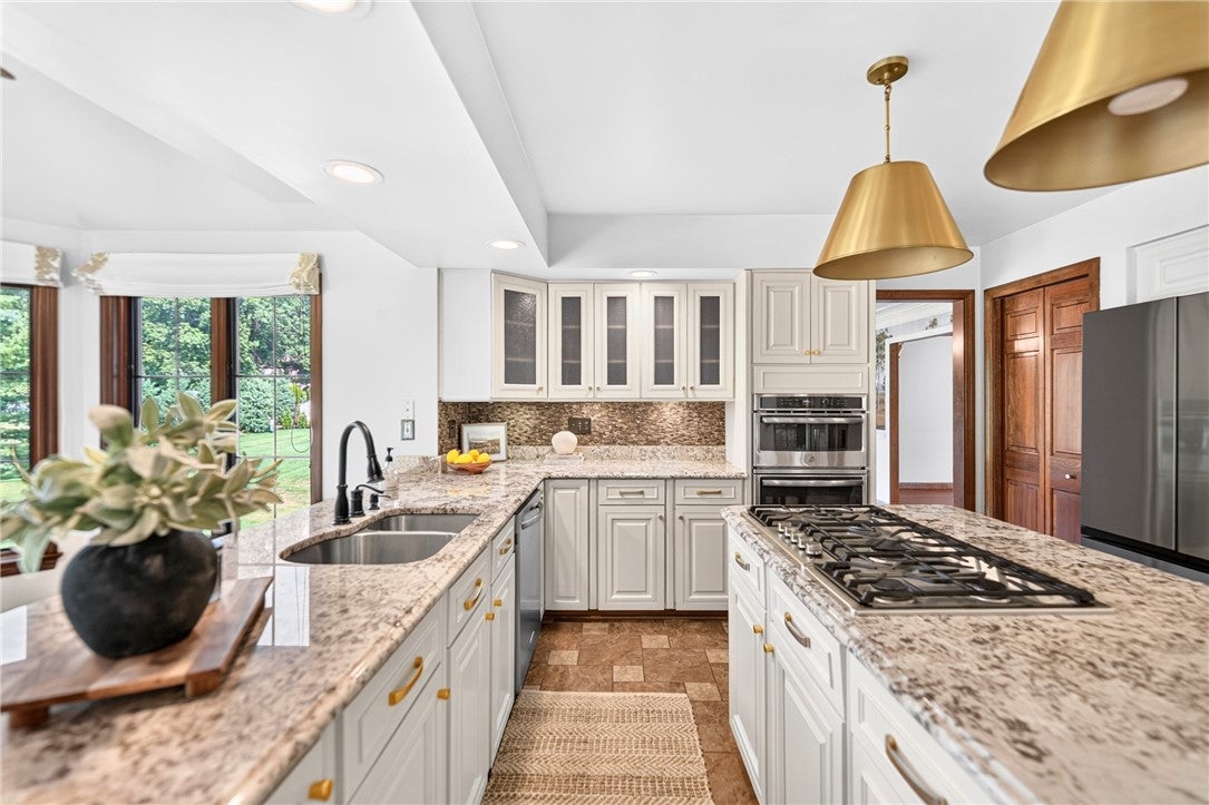 2605 Barnes Dr.