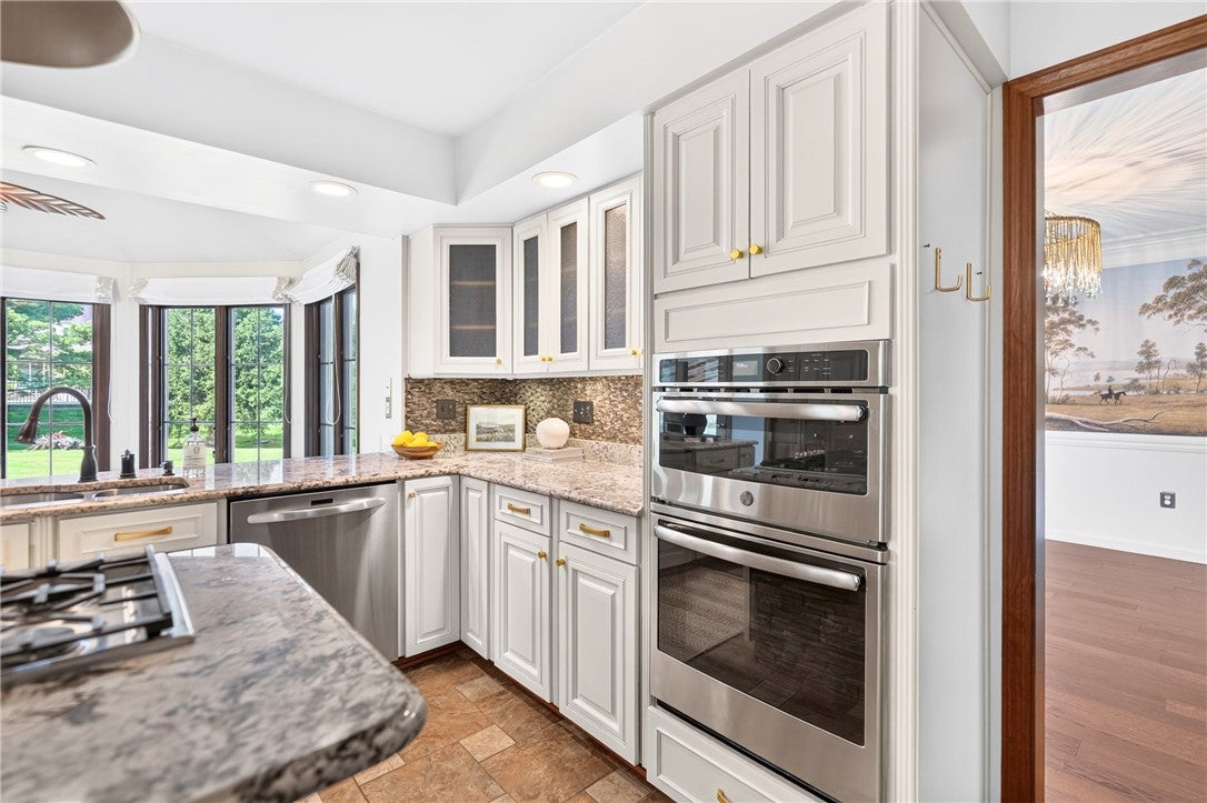 2605 Barnes Dr.