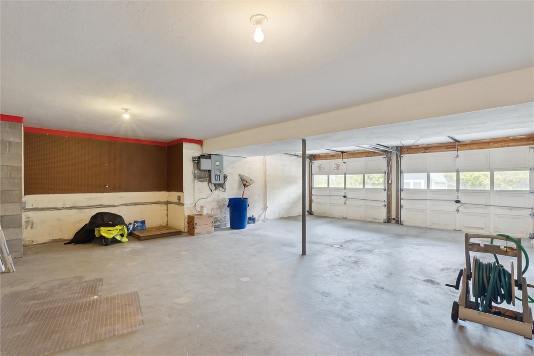 921 Bideford Dr, South Park, Pennsylvania image 43