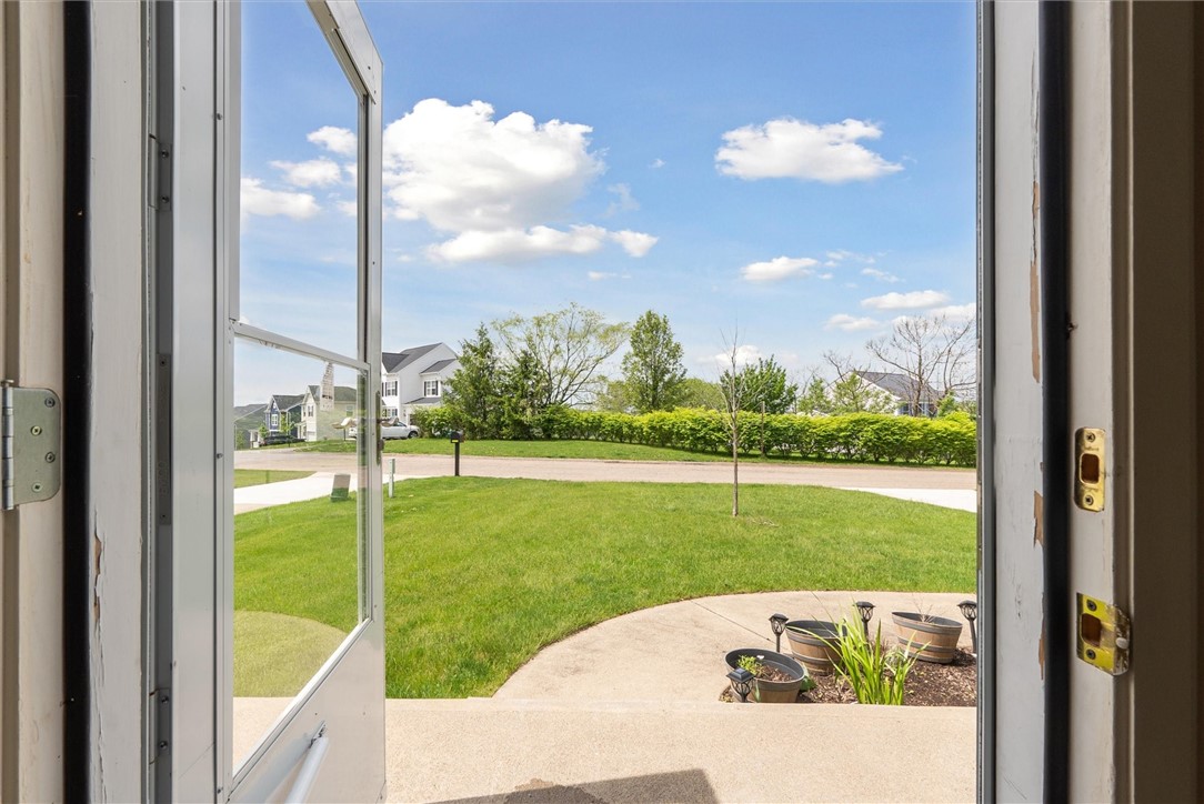 921 Bideford Dr, South Park, Pennsylvania image 4