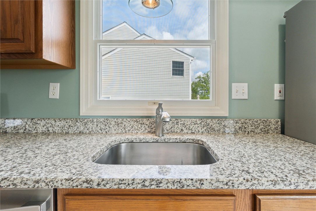 921 Bideford Dr, South Park, Pennsylvania image 19