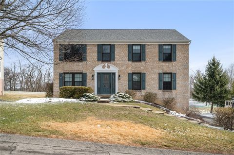 Photo of 7053 Highland Creek Dr, Bridgeville, PA 15017 (MLS # 1740985)