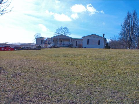 Photo of 107 Hunting Hills Rd, Dilliner, PA 15327 (MLS # 1742782)