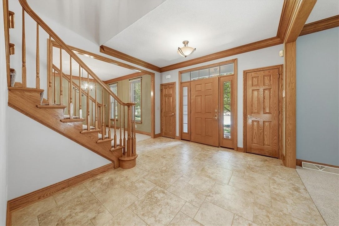 706 Audubon Dr