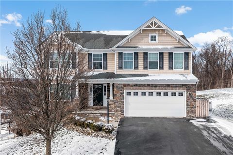 204 Rolling Hill Farm Dr Rostraver PA 15089