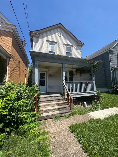 Photo of 810 Woodward Ave, Mc Kees Rocks, PA 15136 (MLS # 1726323)