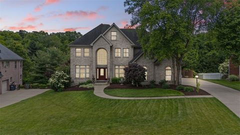 2333 Southampton Dr Upper St. Clair PA 15241