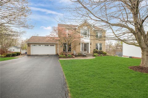 Photo for 203 Edgewood Dr