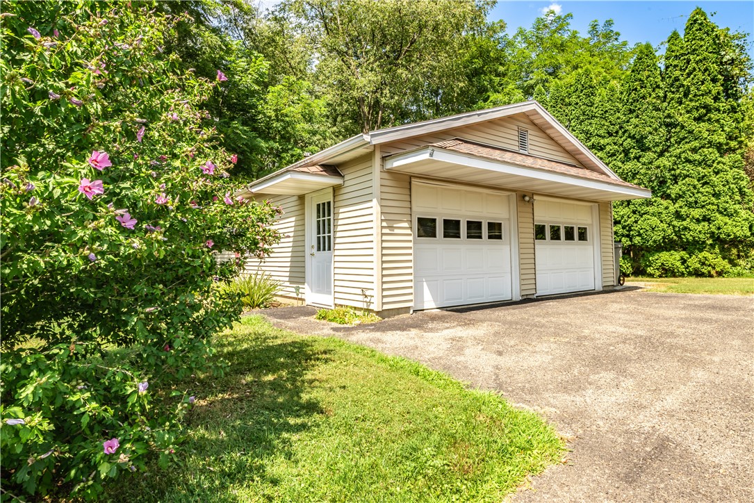 Slippery Rock Twp, Pennsylvania 16057, United States, 3 Bedrooms Bedrooms, ,3 BathroomsBathrooms,Residential,Contingent,194077