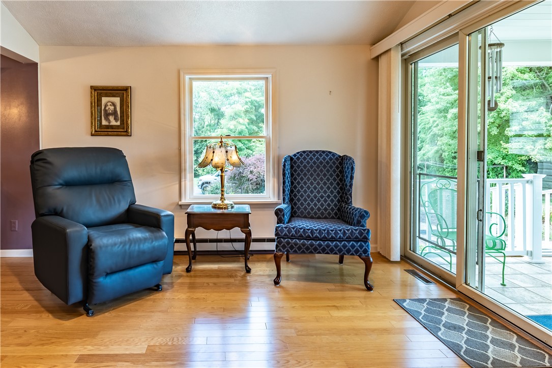 Slippery Rock Twp, Pennsylvania 16057, United States, 3 Bedrooms Bedrooms, ,3 BathroomsBathrooms,Residential,Contingent,194077