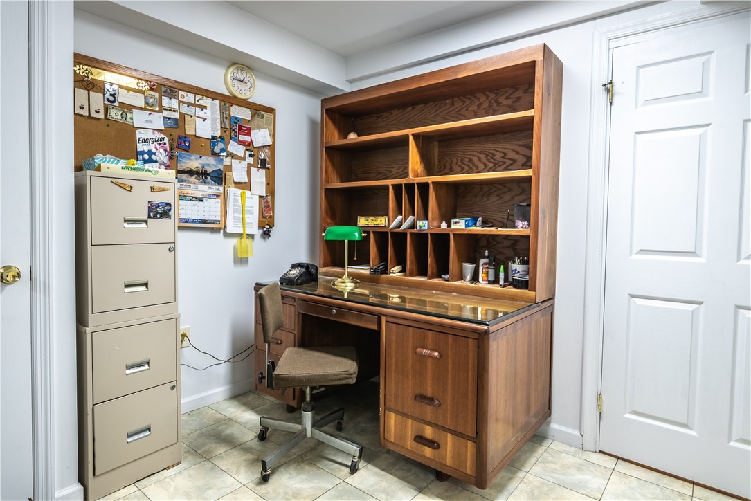 Slippery Rock Twp, Pennsylvania 16057, United States, 3 Bedrooms Bedrooms, ,3 BathroomsBathrooms,Residential,Contingent,194077