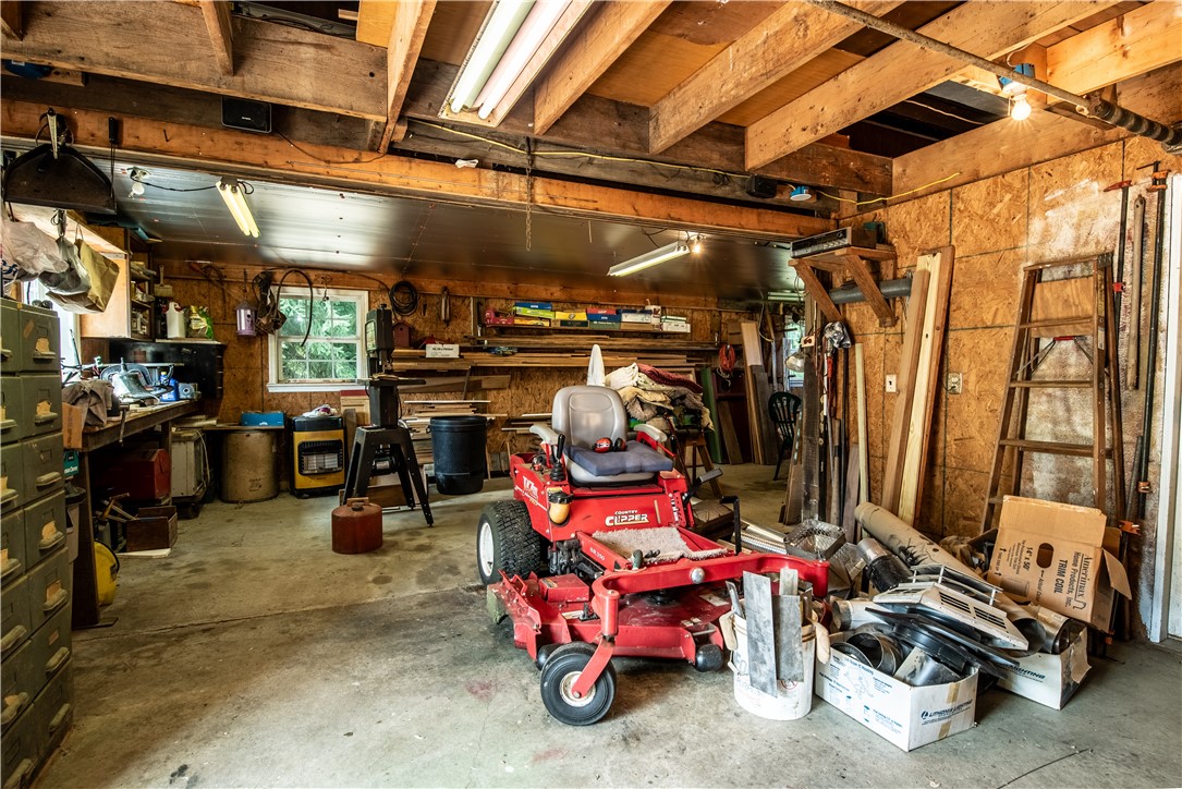 Slippery Rock Twp, Pennsylvania 16057, United States, 3 Bedrooms Bedrooms, ,3 BathroomsBathrooms,Residential,Contingent,194077