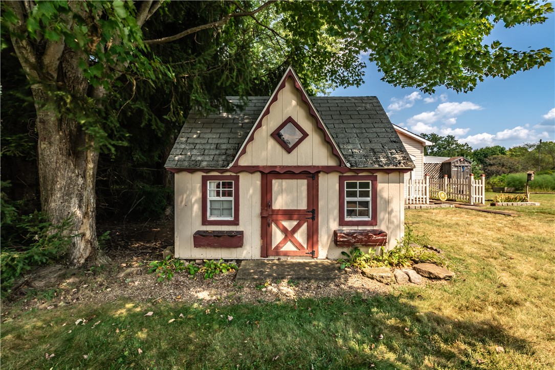 Slippery Rock Twp, Pennsylvania 16057, United States, 3 Bedrooms Bedrooms, ,3 BathroomsBathrooms,Residential,Contingent,194077