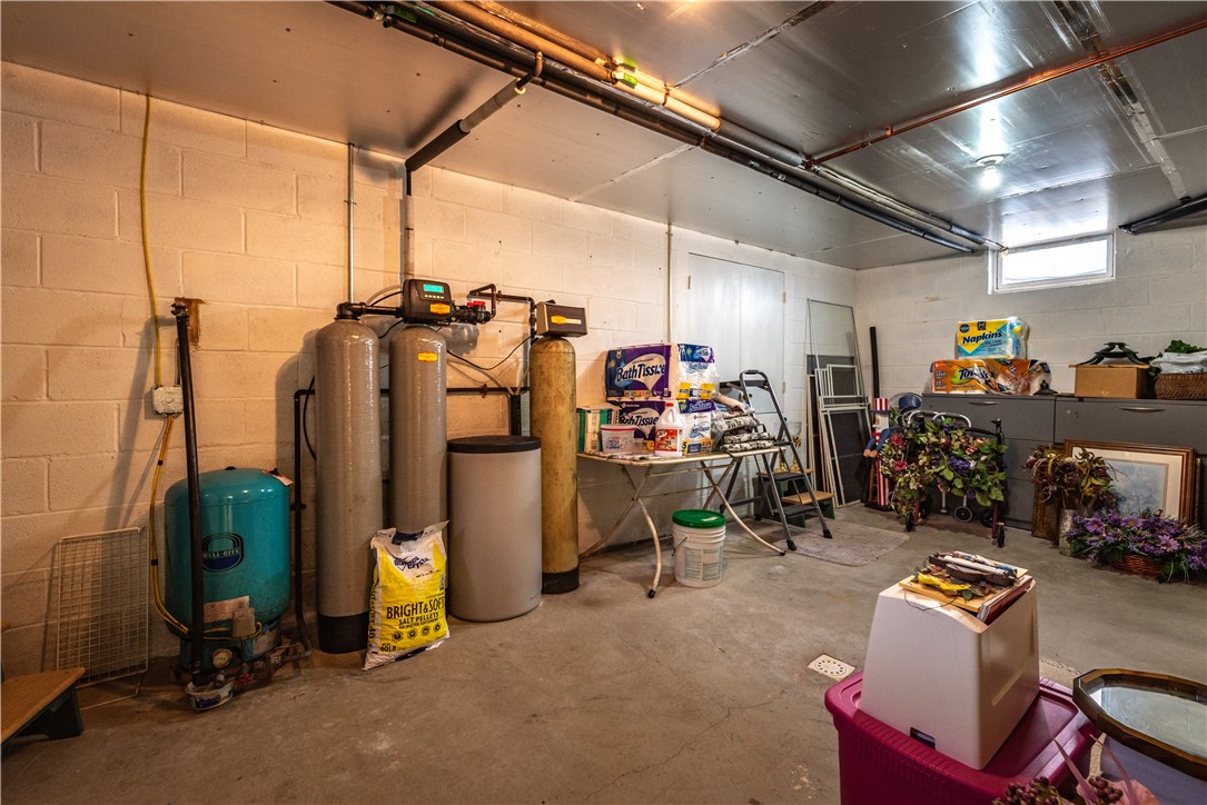 Slippery Rock Twp, Pennsylvania 16057, United States, 3 Bedrooms Bedrooms, ,3 BathroomsBathrooms,Residential,Contingent,194077