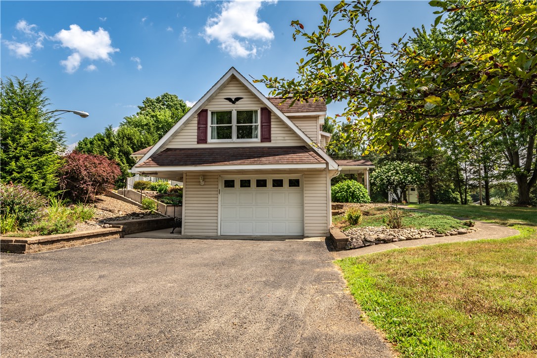 Slippery Rock Twp, Pennsylvania 16057, United States, 3 Bedrooms Bedrooms, ,3 BathroomsBathrooms,Residential,Contingent,194077