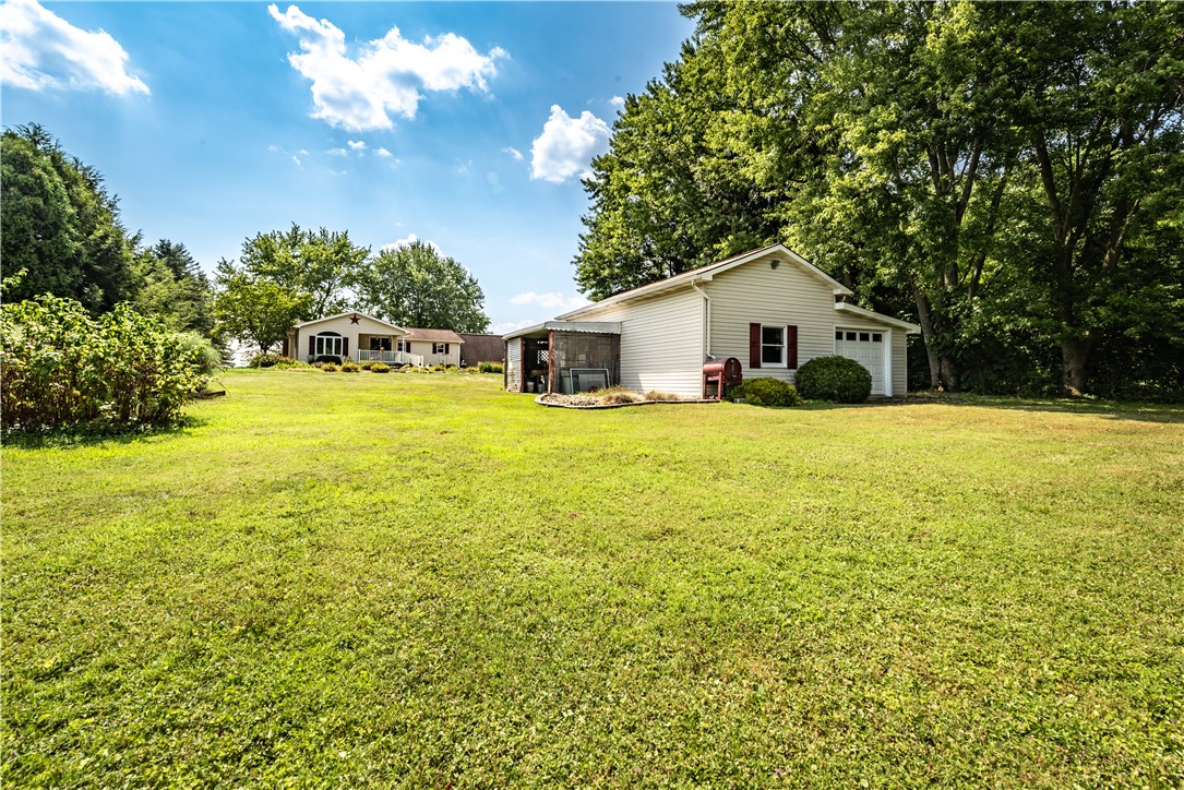 Slippery Rock Twp, Pennsylvania 16057, United States, 3 Bedrooms Bedrooms, ,3 BathroomsBathrooms,Residential,Contingent,194077