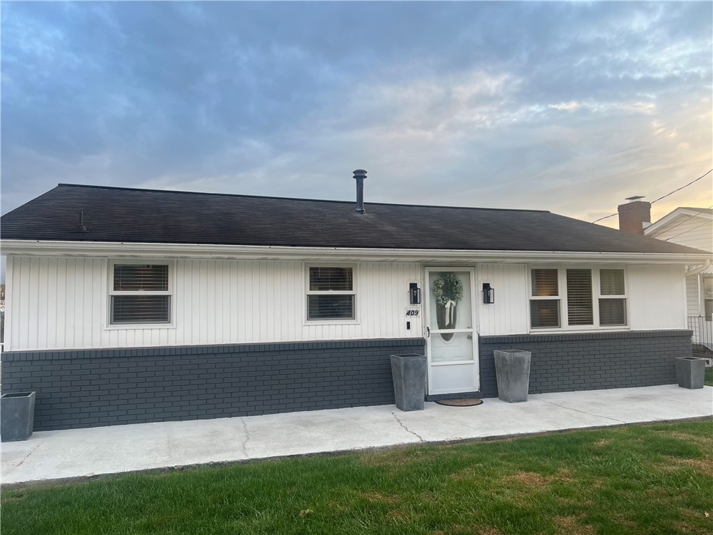 Youngwood, Pennsylvania 15697, United States, 3 Bedrooms Bedrooms, ,2 BathroomsBathrooms,Residential,Active,234081