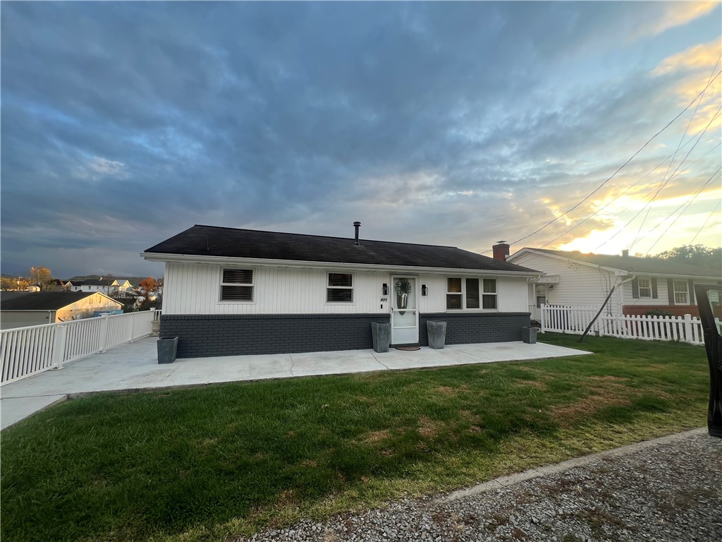 Youngwood, Pennsylvania 15697, United States, 3 Bedrooms Bedrooms, ,2 BathroomsBathrooms,Residential,Active,234081