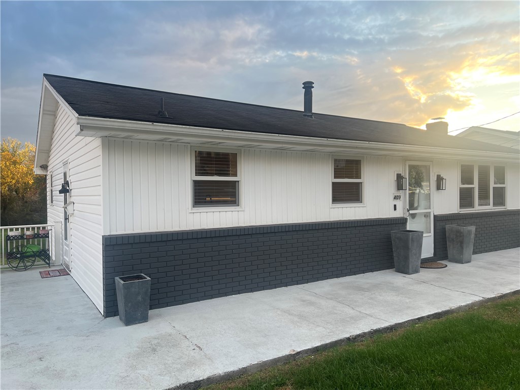 409 Clawson Ave