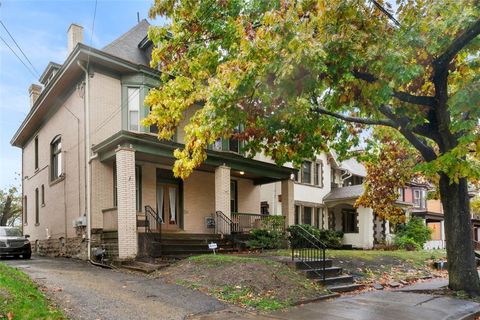 Photo of 133 Marshall Ave, Pittsburgh, PA 15214 (MLS # 1729189)