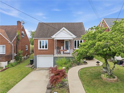 Townhouse For Sale - 1711 Maine Avenue Ave<br/> West Mifflin, PA 15122