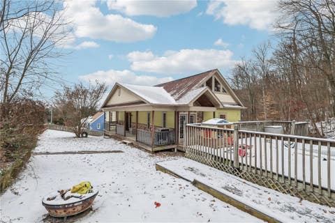 Photo for 505 Utopia Rd
