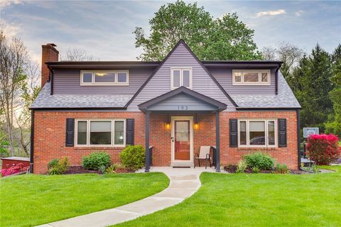 Photo of 193 Goldsmith Rd, Pittsburgh, PA 15237 (MLS # 1748755)