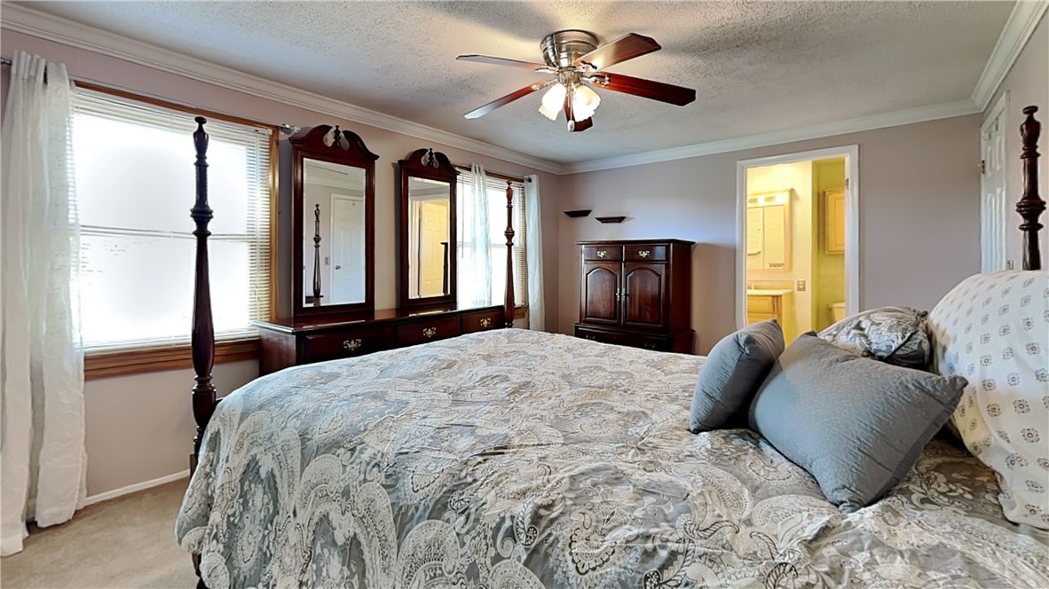 Franklin Park, Pennsylvania 15237, United States, 4 Bedrooms Bedrooms, ,3 BathroomsBathrooms,Residential,Active,240710