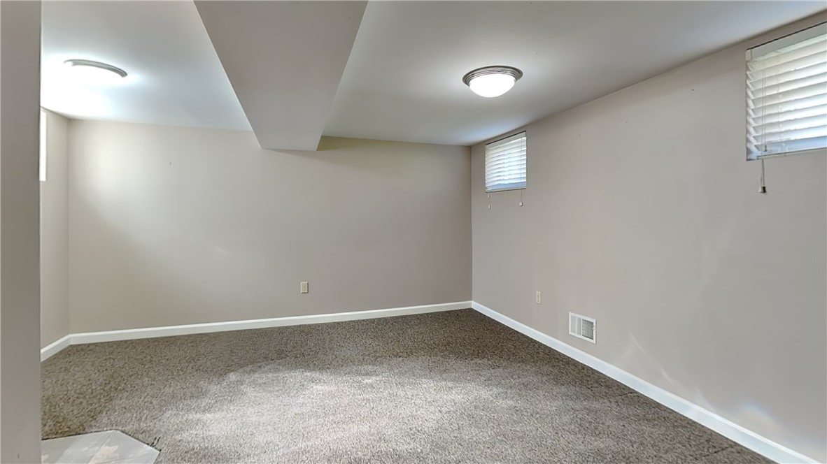 Franklin Park, Pennsylvania 15237, United States, 4 Bedrooms Bedrooms, ,3 BathroomsBathrooms,Residential,Active,240710