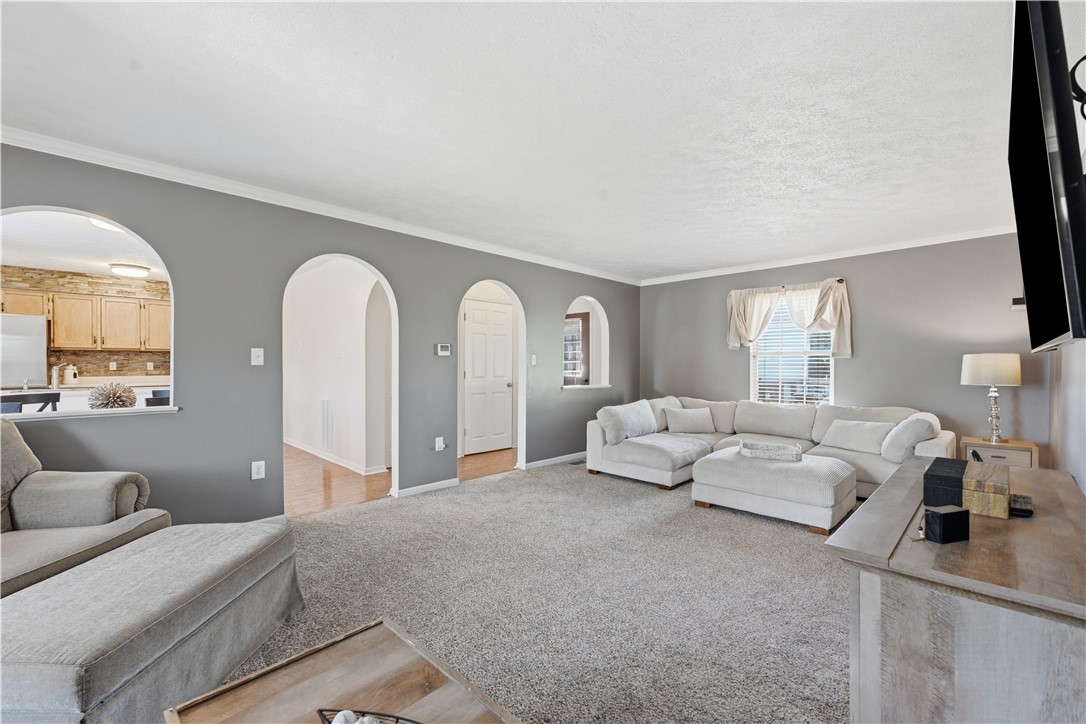 711 Es Farms Drive