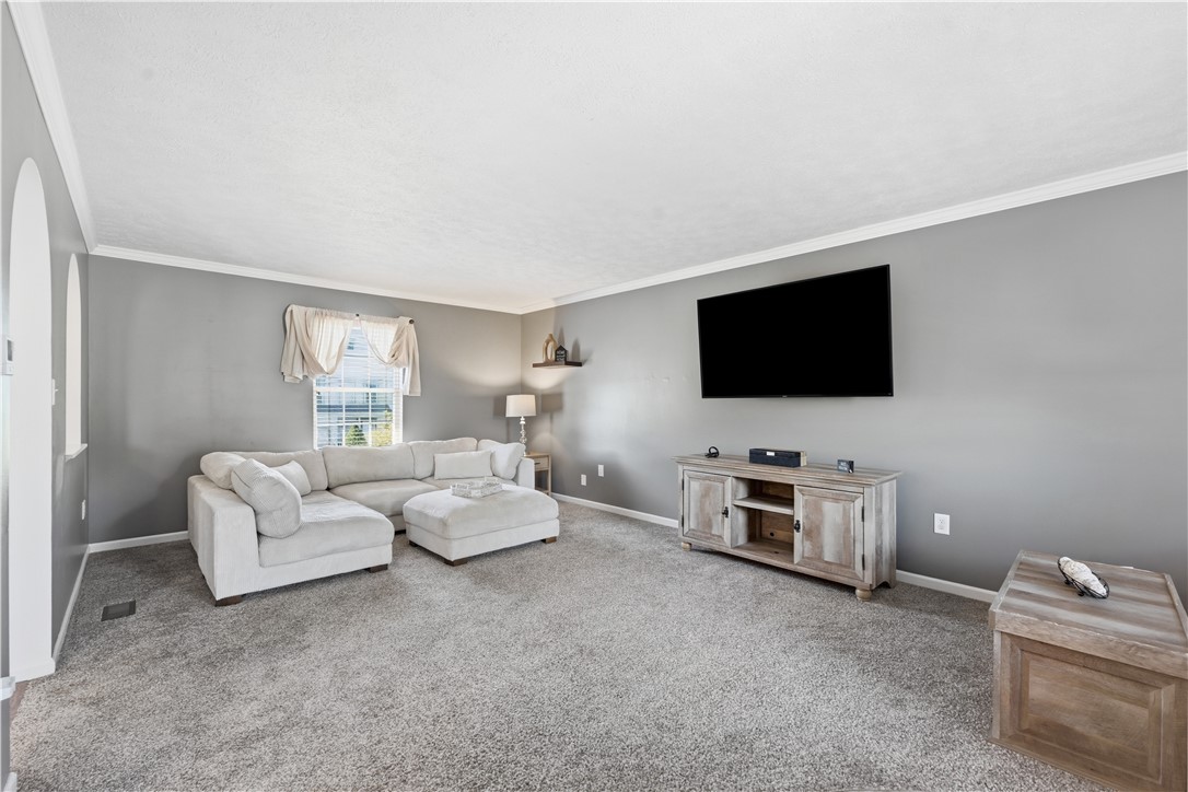 711 Es Farms Drive