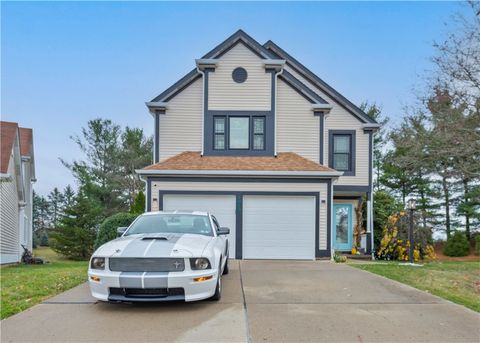 1043 Harvest Ct Moon/Crescent Twp PA 15108